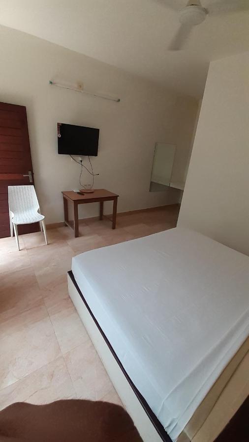 Cherai Natural Beach Hotel Cherai Beach Esterno foto