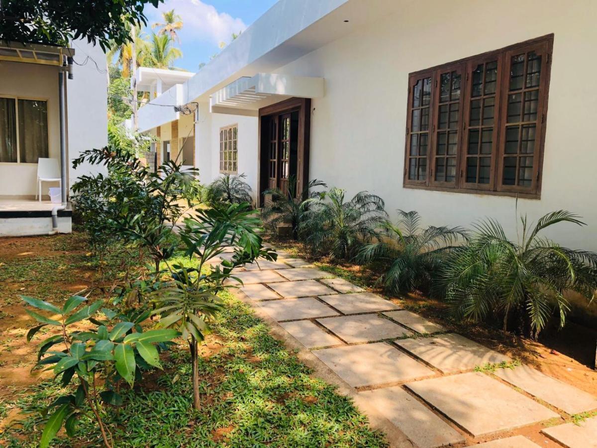 Cherai Natural Beach Hotel Cherai Beach Esterno foto