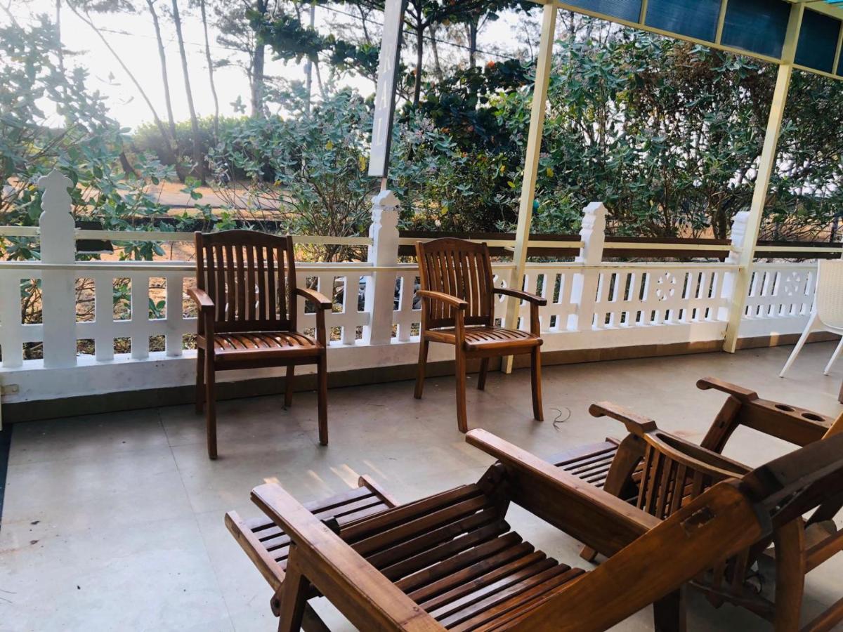 Cherai Natural Beach Hotel Cherai Beach Esterno foto